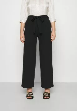Venta al por mayor 🥰 Anna Field Belted Wide Leg Trousers - Pantalones - Black, Mujer ✔️