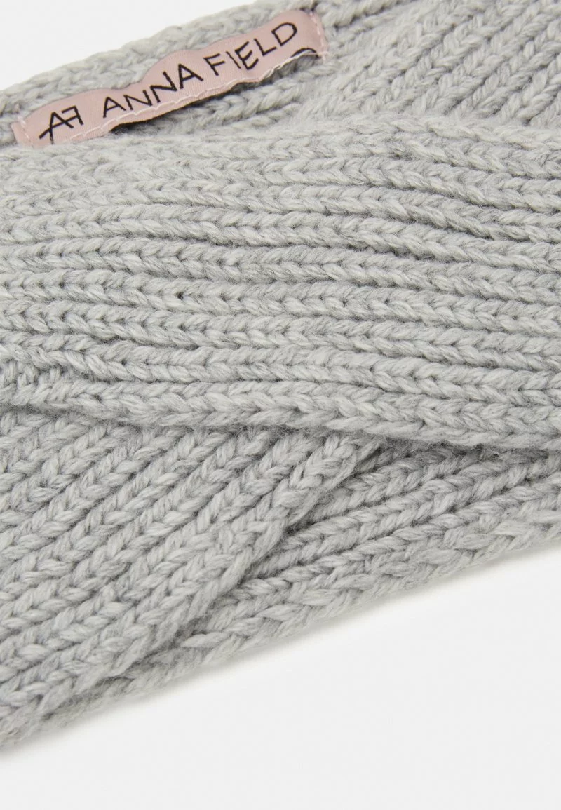 Nuevo ⭐ Anna Field Orejeras - Grey, Mujer 💯 3 Nuevo ⭐ Anna Field Orejeras - Grey, Mujer 💯 - Imagen 3