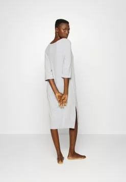 ofertas ✔️ Anna Field MIDI NIGHTIE - Camisón - Light Grey, Mujer 🔔 8 ofertas ✔️ Anna Field MIDI NIGHTIE - Camisón - Light Grey, Mujer 🔔 -Anna Field Tienda de ventas 111e822b4de84e8385758de081a4e829