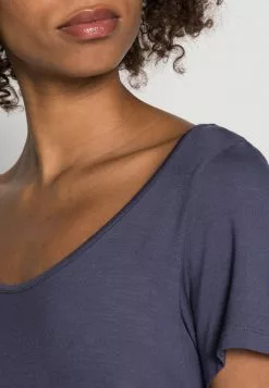 Para estrenar 👍 Anna Field Camiseta Básica - Blue, Mujer 🛒 9 Para estrenar 👍 Anna Field Camiseta Básica - Blue, Mujer 🛒 -Anna Field Tienda de ventas 13d1ab3fb7b14e25a9afe6ecf649b198