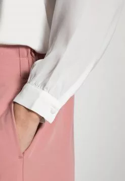 Las mejores reseñas de 😍 Anna Field CREW NECK BLOUSES WITH PUFFED SLEEVES - Blusa - Off-white, Mujer ✨ -Anna Field Tienda de ventas 1777e064cba24bd8999fefc52b1b49d7