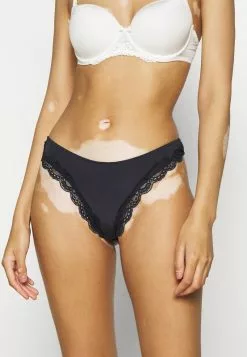 Toma de corriente 🧨 Anna Field 3 Pack - Tanga - Grey, Mujer 😉 -Anna Field Tienda de ventas 1c0eb2a36f794a2387123b262b96e54f