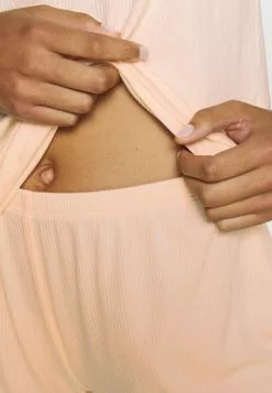 Para estrenar 👏 Anna Field SET - Pijama - Light Pink, Mujer 🤩 -Anna Field Tienda de ventas 1f66c9bfffbb4749aec9ac44e9ccc682