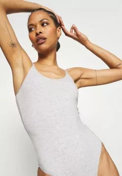 mejor venta 🧨 Anna Field 2PP STRING BODY - Body - White/mottled Light Grey, Mujer ⌛ -Anna Field Tienda de ventas 1fbfb6fbe9e5416fa1f0ac255cd60b81