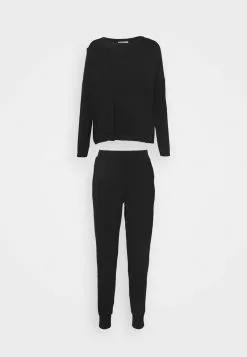 10 mejores ✔️ Anna Field MODDAL PJ SET - Pijama - Black, Mujer 🌟 8 10 mejores ✔️ Anna Field MODDAL PJ SET - Pijama - Black, Mujer 🌟 -Anna Field Tienda de ventas 3a0c3896bb944f62a59720e3090b8eb4