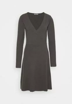 Toma de corriente 🛒 Anna Field Vestido De Punto - Mottled Dark Grey, Mujer 🥰 -Anna Field Tienda de ventas 425376da573243089734eab3a5c15455