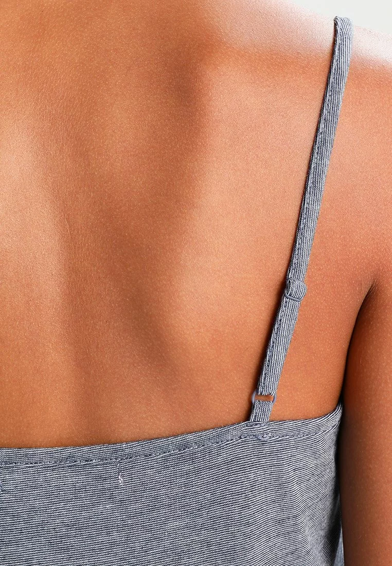 Comprar ⌛ Anna Field SARAH SHORT PJ SET WITH CROCHET LACE - Pijama - Off-white/dark Blue, Mujer 😉 4 Comprar ⌛ Anna Field SARAH SHORT PJ SET WITH CROCHET LACE - Pijama - Off-white/dark Blue, Mujer 😉 - Imagen 4