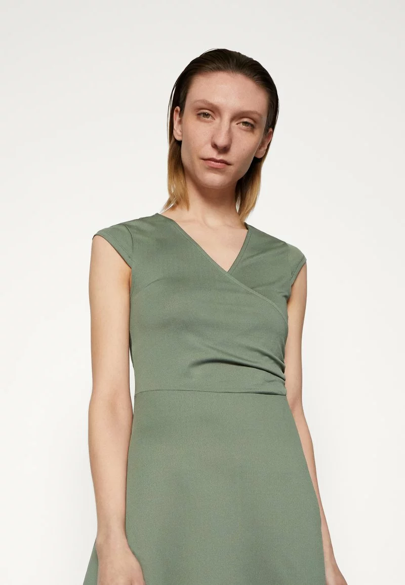 Venta express ✔️ Anna Field Vestido Ligero - Dark Green, Mujer ❤️ 4 Venta express ✔️ Anna Field Vestido Ligero - Dark Green, Mujer ❤️ - Imagen 4