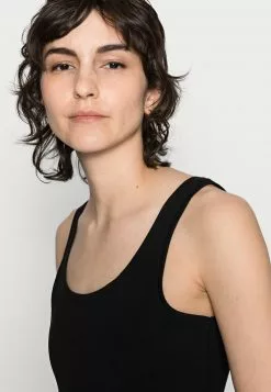 Las mejores reseñas de 🌟 Anna Field BASIC TANK 3er Pack - Top - Black/white /khaki, Mujer ✔️ -Anna Field Tienda de ventas 5455a73c86424a53a3fb2c1eae1b7f29