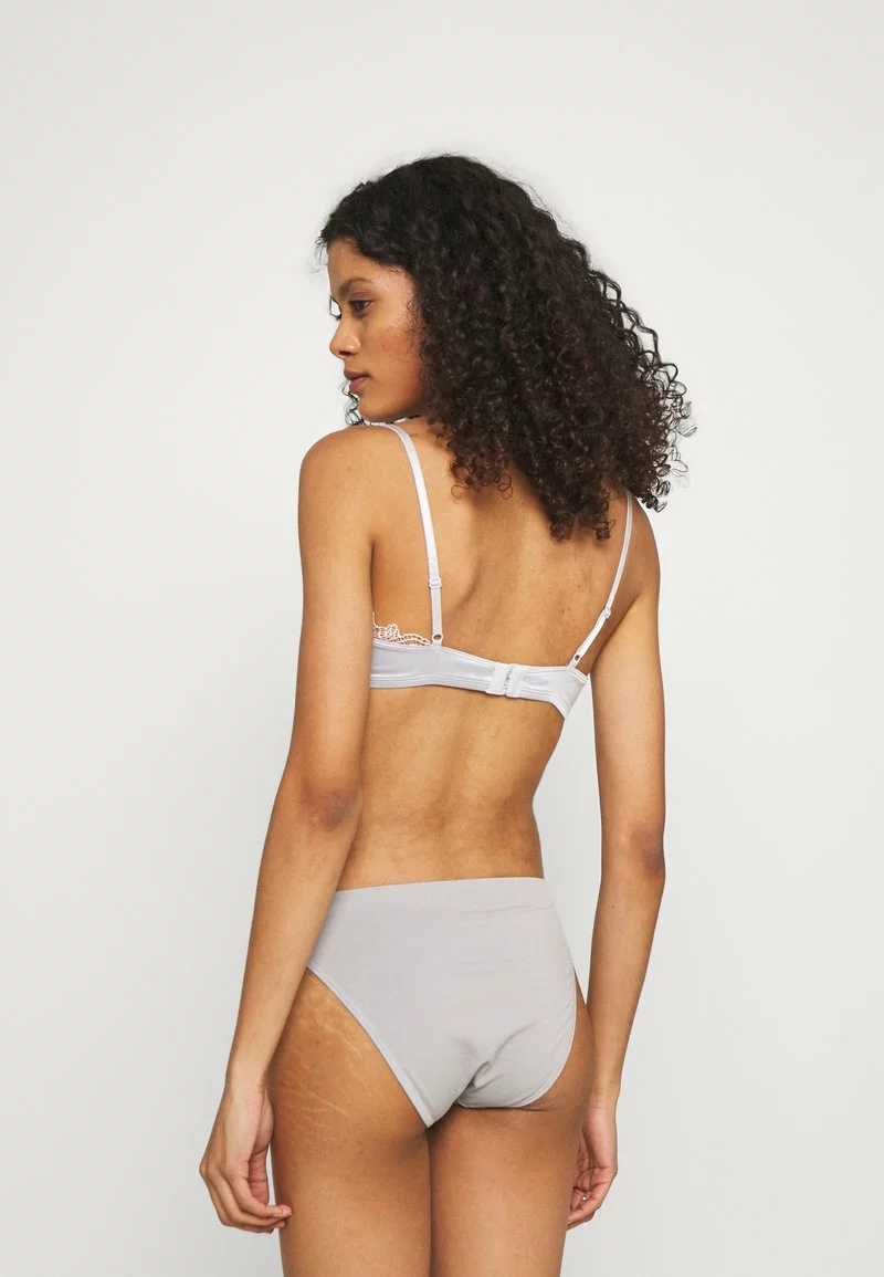 Comprar ❤️ Anna Field 3 PACK SEAMLESS BRIEF - Braguitas - Grey, Mujer 👏 3 Comprar ❤️ Anna Field 3 PACK SEAMLESS BRIEF - Braguitas - Grey, Mujer 👏 - Imagen 3