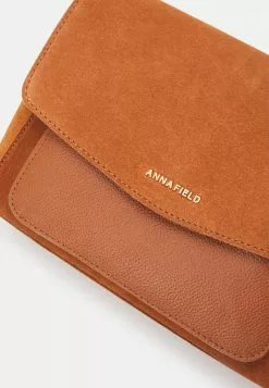 Las mejores reseñas de 🎉 Anna Field Bandolera - Cognac, Mujer 🤩 -Anna Field Tienda de ventas 67a15b3f400542d9932af7da00a79765