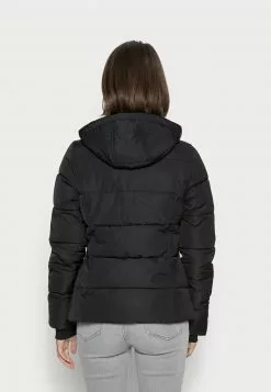 Descuento ✔️ Anna Field SHORT PUFFER WITH HOOD - Chaqueta De Invierno - Black, Mujer 💯 9 Descuento ✔️ Anna Field SHORT PUFFER WITH HOOD - Chaqueta De Invierno - Black, Mujer 💯 -Anna Field Tienda de ventas 6aba4d45cf8a4f678f74f1718541bdd2