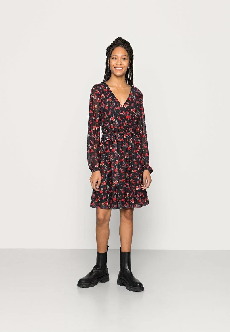 Las mejores reseñas de 👏 Anna Field Vestido Informal - Black/red, Mujer ⭐ 1 Las mejores reseñas de 👏 Anna Field Vestido Informal - Black/red, Mujer ⭐