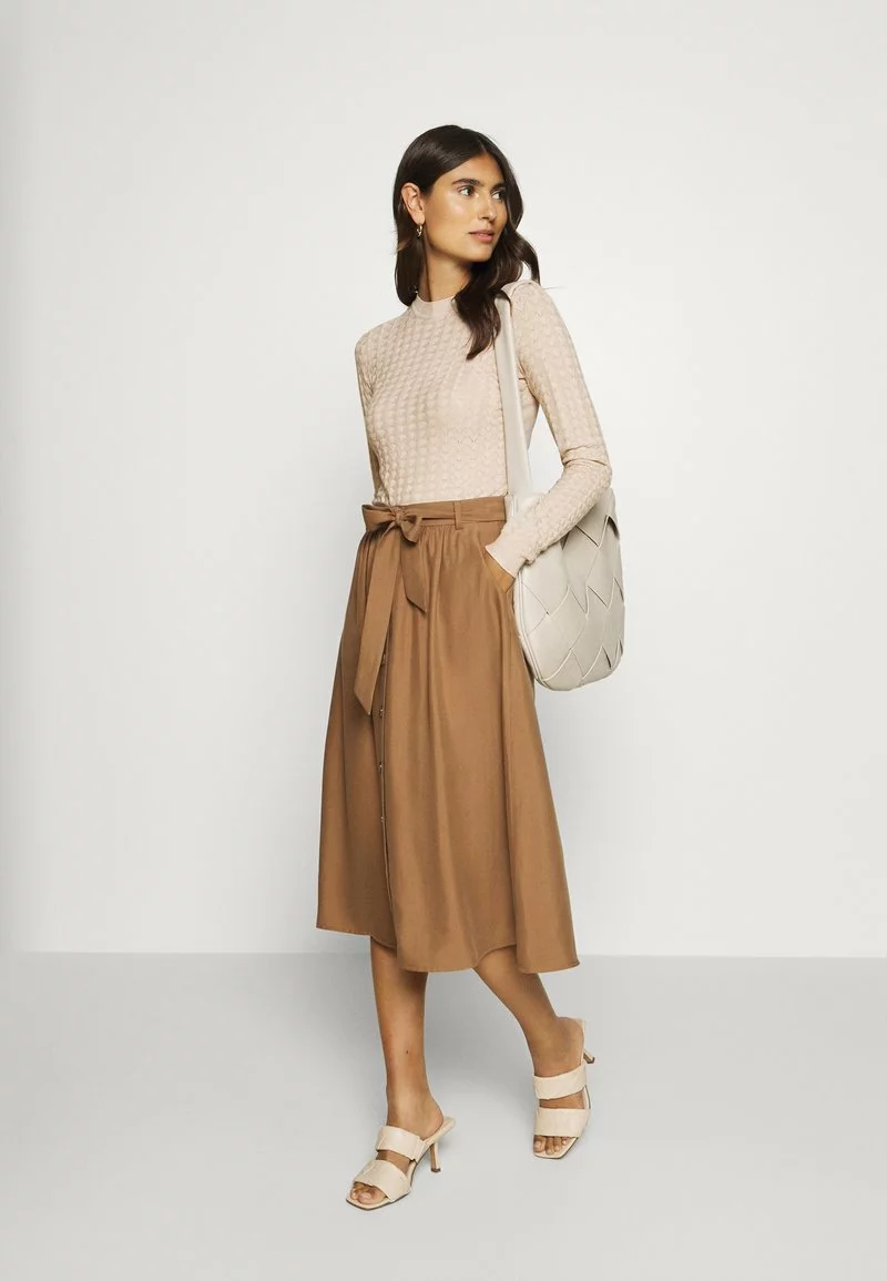 Venta al por mayor ⭐ Anna Field Jersey De Punto - Light Tan Melange, Mujer 🛒 2 Venta al por mayor ⭐ Anna Field Jersey De Punto - Light Tan Melange, Mujer 🛒 - Imagen 2