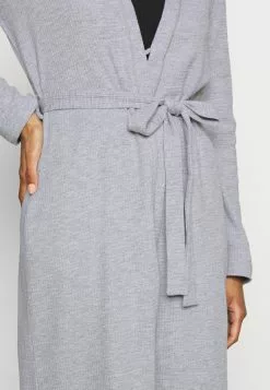 Comprar 🧨 Anna Field WAFFLE BATHROBE - Albornoz - Grey, Mujer 🔥 11 Comprar 🧨 Anna Field WAFFLE BATHROBE - Albornoz - Grey, Mujer 🔥 -Anna Field Tienda de ventas 7916e3d9f12846c6a364346022fd385f