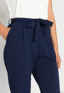 Toma de corriente 🎁 Anna Field Pantalones - Dark Blue, Mujer ✨ -Anna Field Tienda de ventas 79260c3878c04f118e5558ba78d8c64b