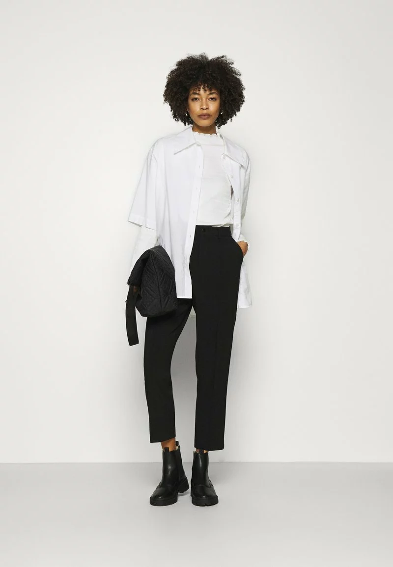 Toma de corriente 🔥 Anna Field BASIC BUSSINESS PANTS WITH PINTUCKS - Pantalones - Black, Mujer 😀 2 Toma de corriente 🔥 Anna Field BASIC BUSSINESS PANTS WITH PINTUCKS - Pantalones - Black, Mujer 😀 - Imagen 2