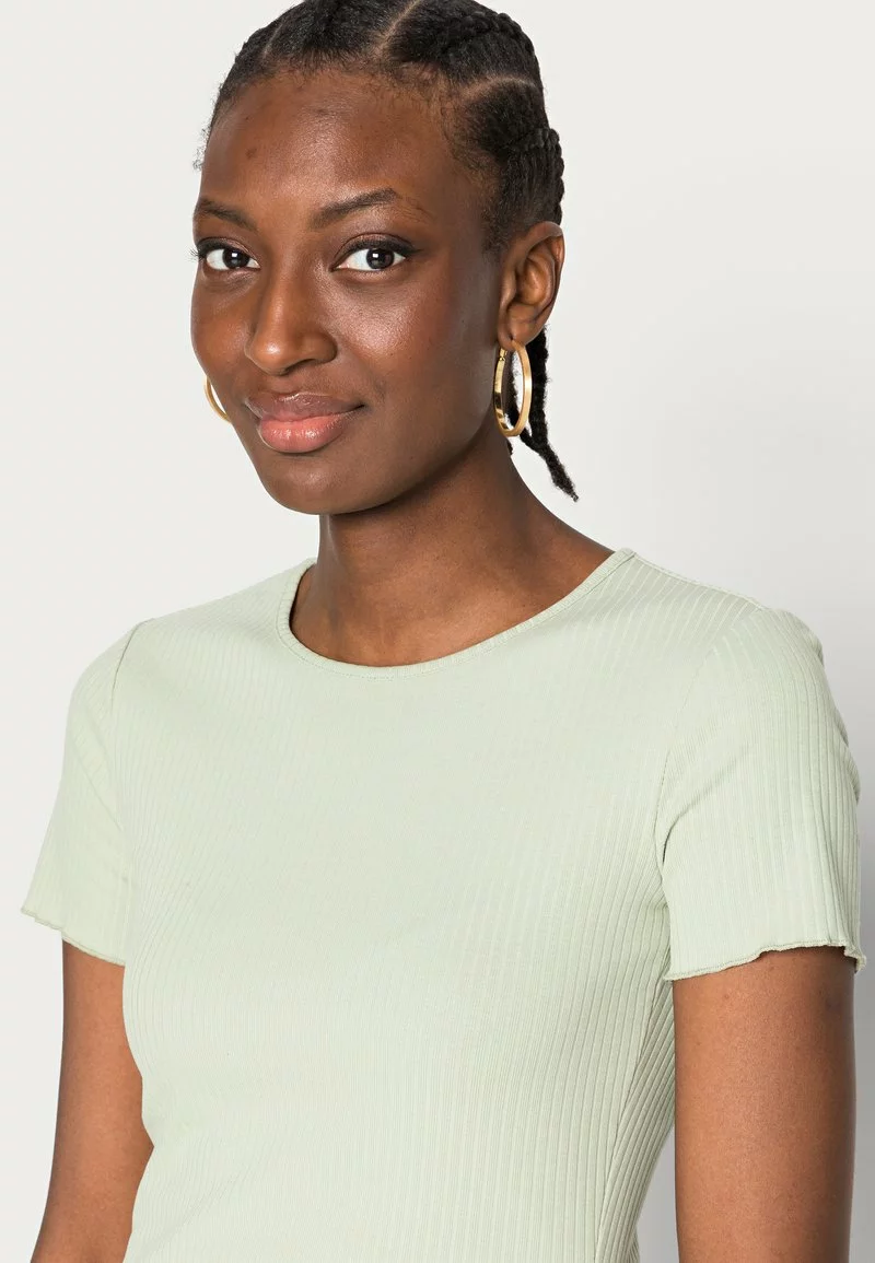 Toma de corriente 👍 Anna Field Camiseta Básica - Light Green, Mujer 🌟 5 Toma de corriente 👍 Anna Field Camiseta Básica - Light Green, Mujer 🌟 - Imagen 5