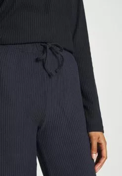 10 mejores 🥰 Anna Field RIB SLOUCH PJ SET - Pijama - Blue, Mujer 🎉 -Anna Field Tienda de ventas 88673e326a764a42a99ed710ca0c91f3