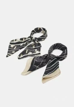 Toma de corriente ⭐ Anna Field 2 PACK - Pañuelo - Black/off White, Mujer 👏 7 Toma de corriente ⭐ Anna Field 2 PACK - Pañuelo - Black/off White, Mujer 👏 -Anna Field Tienda de ventas 887365c262a641d8be1bef06d9d51c40