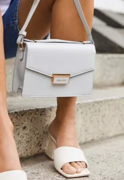 Cupón ✨ Anna Field Bandolera - Light Grey, Mujer 🤩 -Anna Field Tienda de ventas 91c77f4401184f8fa59cd37ca089afad