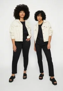 Venta al por mayor 🧨 Anna Field 3 PACK - Camiseta Estampada - Light Blue/white/black, Mujer 💯 14 Venta al por mayor 🧨 Anna Field 3 PACK - Camiseta Estampada - Light Blue/white/black, Mujer 💯 -Anna Field Tienda de ventas 9938740d3883434190065a0dda4d06e8