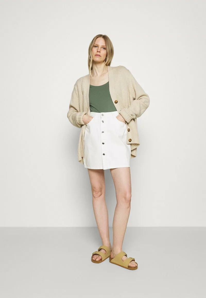 Comprar 🔔 Anna Field 3 PACK - Camiseta Básica - White/mottled Light Grey/light Green, Mujer 😍 1 Comprar 🔔 Anna Field 3 PACK - Camiseta Básica - White/mottled Light Grey/light Green, Mujer 😍