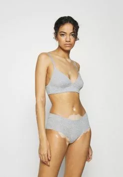 Venta al por mayor ✨ Anna Field 3 PACK - Top - Grey, Mujer 😉