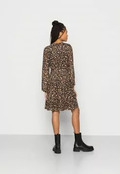 Las mejores reseñas de 🧨 Anna Field Vestido Informal - Black/yellow, Mujer 🌟 -Anna Field Tienda de ventas ab400e696e9645d389a363ed3d560e40