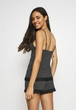 Las mejores reseñas de 🌟 Anna Field CLAIRE FAGOTTING SHORT SET - Pijama - Grey, Mujer 🎉 7 Las mejores reseñas de 🌟 Anna Field CLAIRE FAGOTTING SHORT SET - Pijama - Grey, Mujer 🎉 -Anna Field Tienda de ventas bf7904ccfbb144c7b61b04a76bf588f2