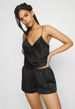 Presupuesto ⌛ Anna Field SIMPLE SATIN SHORT SET - Pijama - Black, Mujer ❤️ 10 Presupuesto ⌛ Anna Field SIMPLE SATIN SHORT SET - Pijama - Black, Mujer ❤️ -Anna Field Tienda de ventas bf9abd9ea6a24dcb9383c9f8cd7f5605