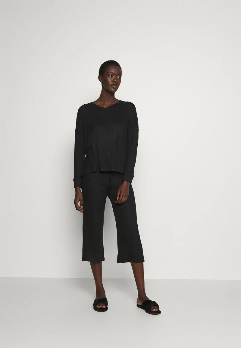 Las mejores reseñas de ⌛ Anna Field SET - Pijama - Black, Mujer 😀 1 Las mejores reseñas de ⌛ Anna Field SET - Pijama - Black, Mujer 😀