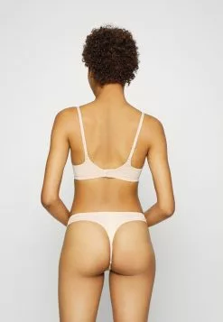 Para estrenar ✨ Anna Field SAMIRA 7PP THONG LACE MICRO - Tanga - Nude, Mujer 🔔 -Anna Field Tienda de ventas d3fc6b4cd28b4d4091355c6fd669b044