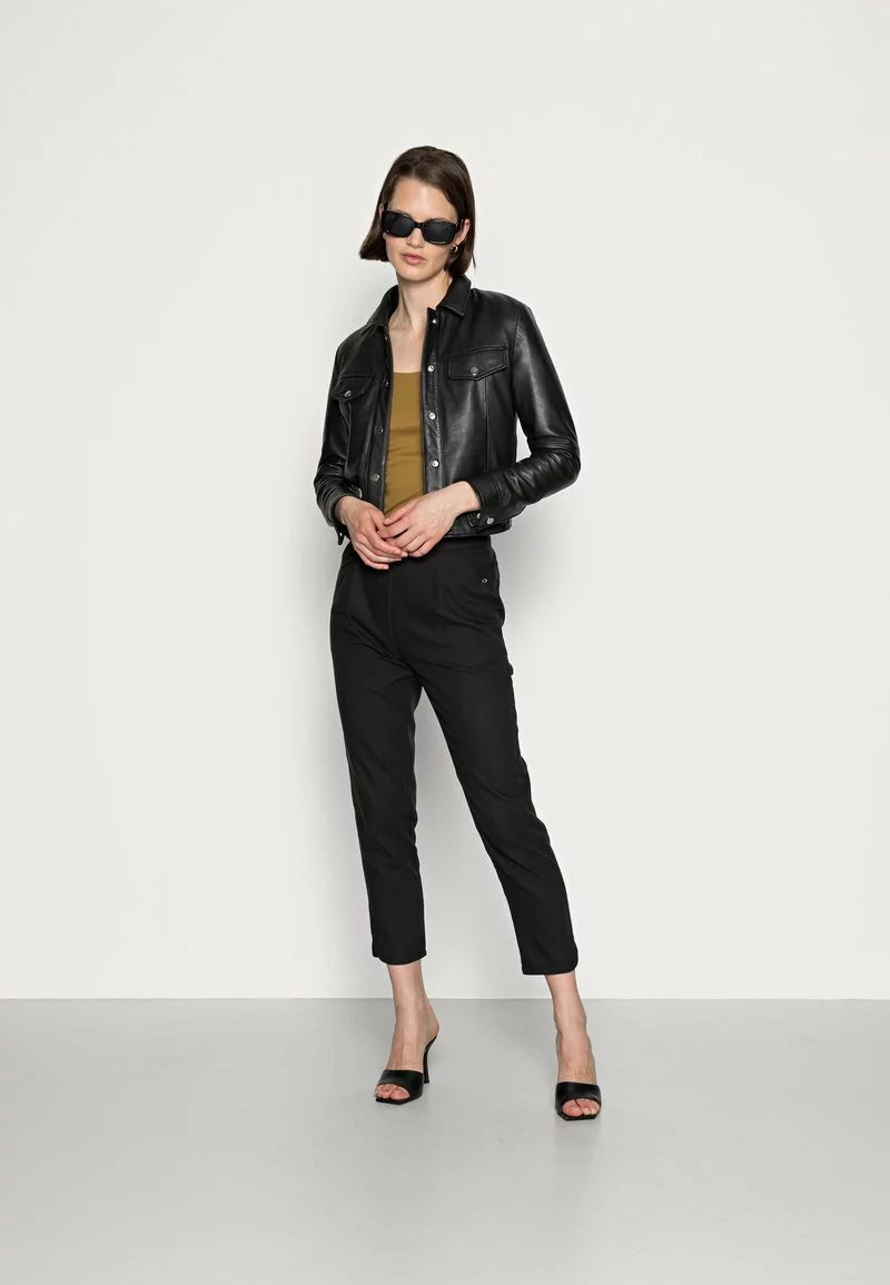 Venta al por mayor 💯 Anna Field HORN BUCKLE TOP CLEAN FINISH - Top - Khaki, Mujer 😉 2 Venta al por mayor 💯 Anna Field HORN BUCKLE TOP CLEAN FINISH - Top - Khaki, Mujer 😉 - Imagen 2