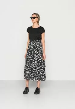 Para estrenar 🎉 Anna Field 3 PACK - Camiseta Básica - Black/white/light Blue, Mujer ✔️