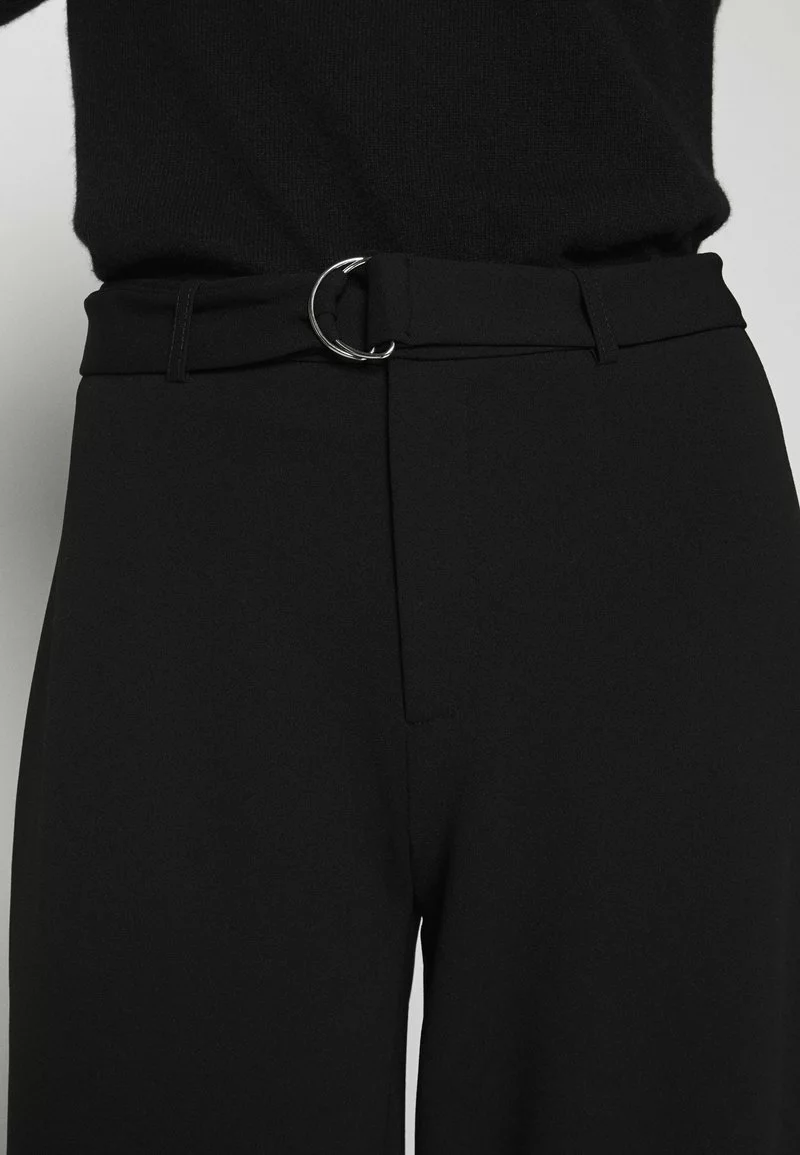 Gran venta 👍 Anna Field BELTED FLARED LEG PANTS - Pantalones - Black, Mujer ⌛ 4 Gran venta 👍 Anna Field BELTED FLARED LEG PANTS - Pantalones - Black, Mujer ⌛ - Imagen 4